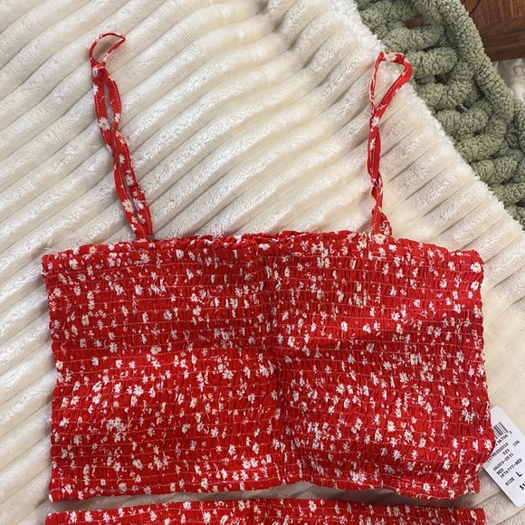 Red floral matching set - Picture 2 of 3